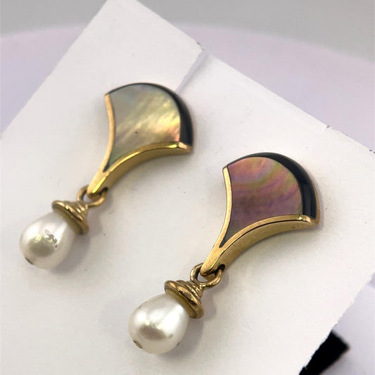 Mother of pearl earrings with pearl drop in 9ct gold
