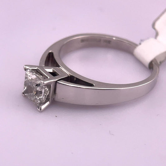 Solitaire 14ct white gold ring with a 1.02ct princess cut diamond
