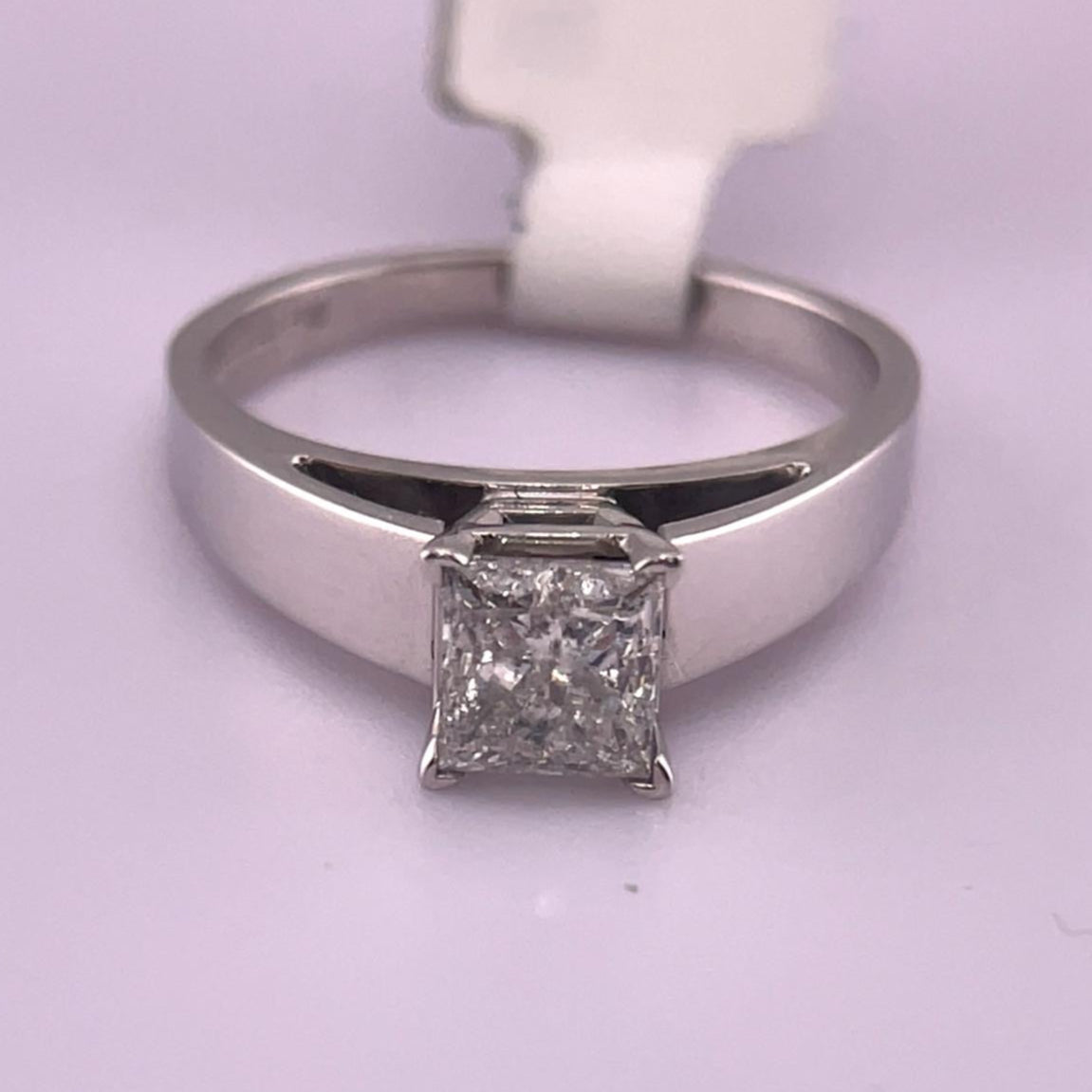 Solitaire 14ct white gold ring with a 1.02ct princess cut diamond