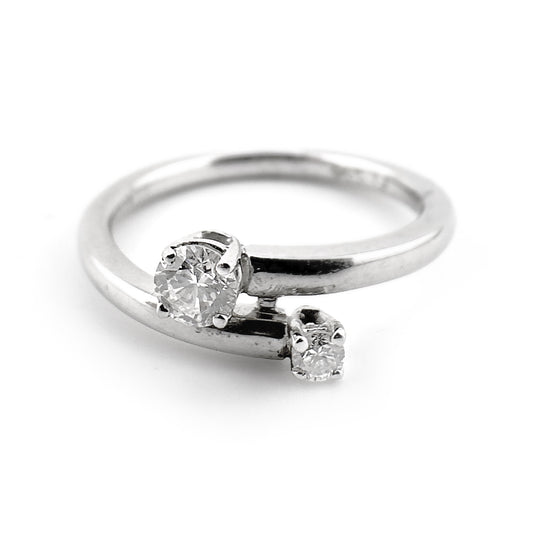 Two-stone crossover diamond ring, 0.24ct, 18ct white gold