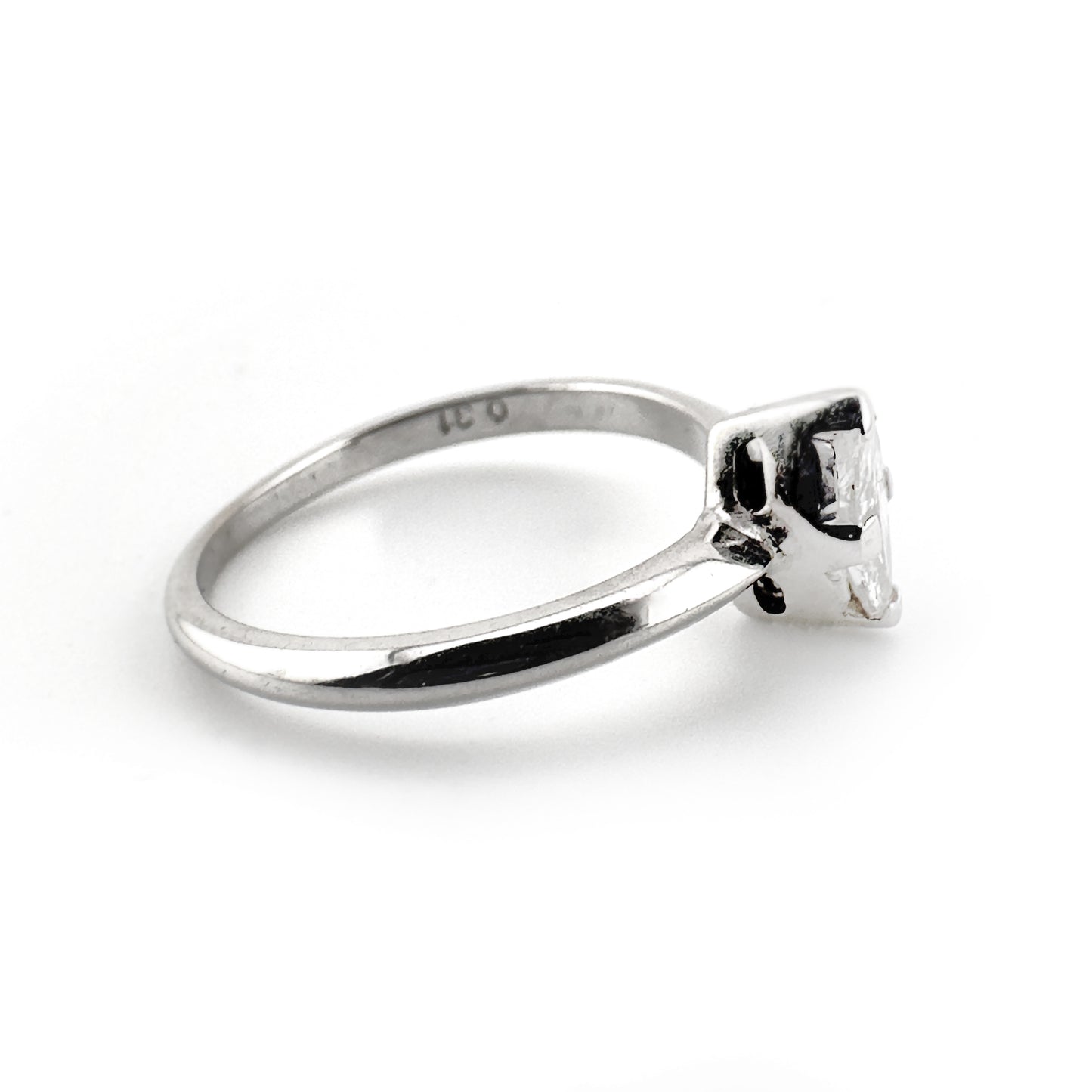 Marquise cut diamond ring, 18ct white gold