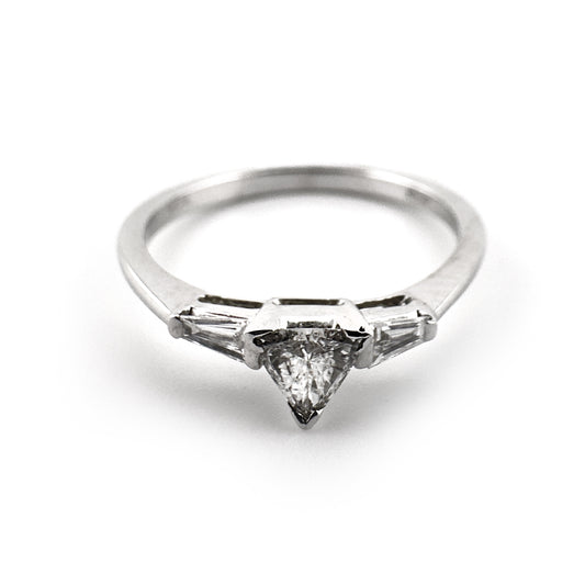 Trillion diamond ring with two tapered baguette cut shoulders, 18ct white gold