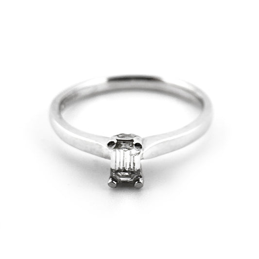 Emerald cut diamond ring, 18ct white gold