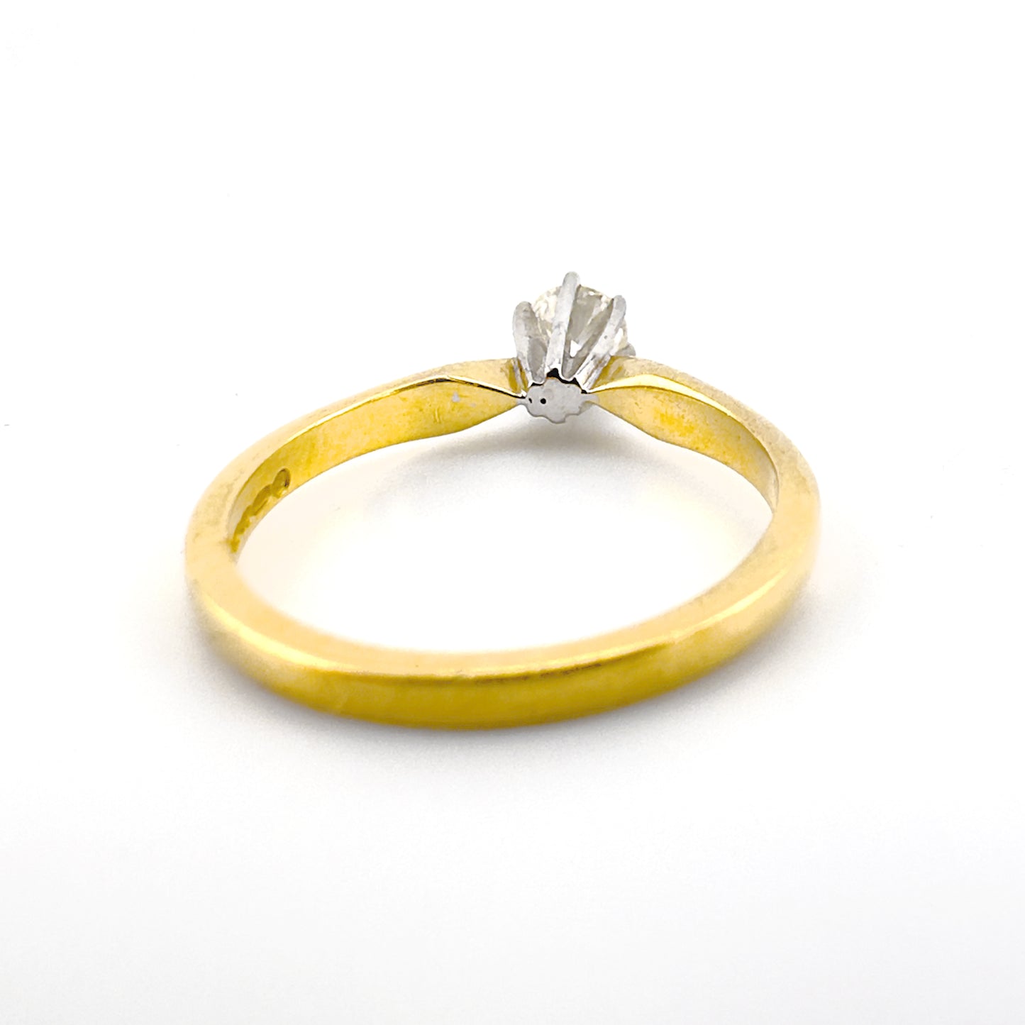 Diamond solitaire six claw ring, 18ct yellow gold