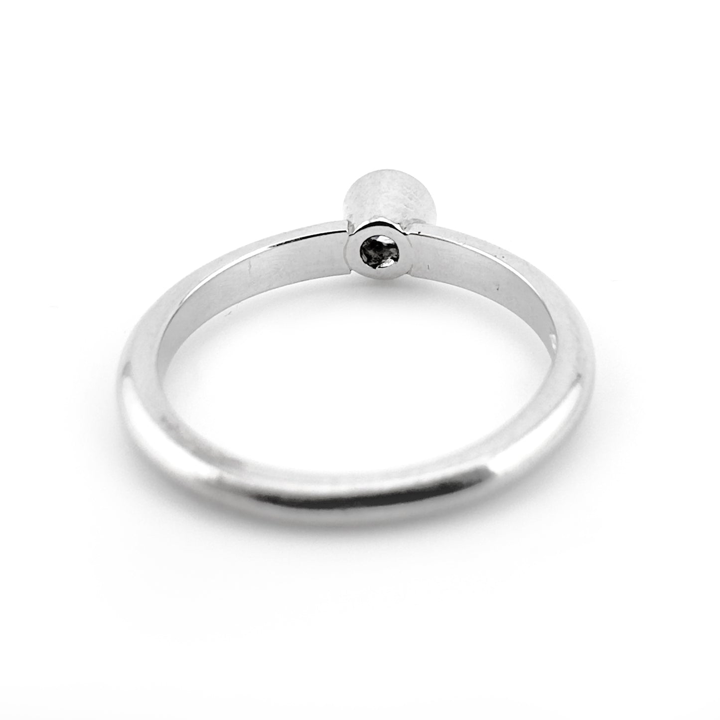 Diamond solitaire rubover ring, 0.35ct, platinum